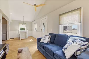 272 Riverside St, Portsmouth, RI 02871 - Photo 12