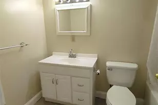 300 Smithfield Ave, North Providence, RI 02904 - Photo 14