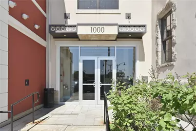 1000 Chapel View Boulevard #306, Cranston, RI 02920 - Photo 2