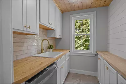 243 Maple Avenue, Barrington, RI 02806 - Photo 24