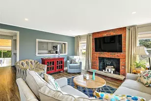 56 King Philip Rd, Narragansett, RI 02882 - Photo 8