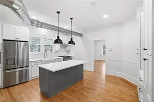 82 High St, Bristol, RI 02809 - Photo 4