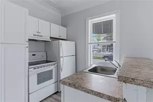 42 Transit St, Woonsocket, RI 02895 - Photo 4