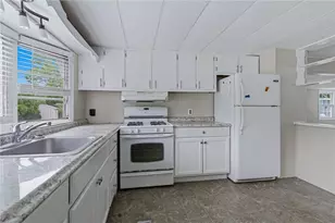 53 Park Ln, Coventry, RI 02816 - Photo 2