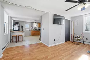 208 Simmonsville Ave, Johnston, RI 02919 - Photo 8