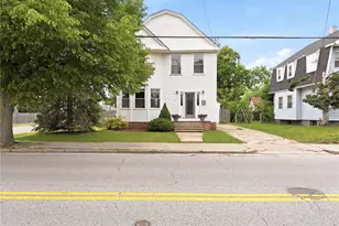 105 Park Ave, Cranston, RI 02905 - Photo 1