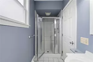 105 Park Ave, Cranston, RI 02905 - Photo 18
