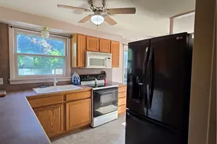 58 Hoyt St, Warwick, RI 02886 - Photo 8