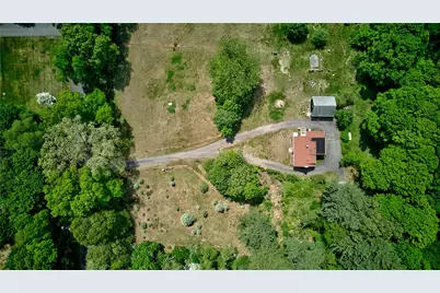 48 Brayton Road, Smithfield, RI 02917 - Photo 2