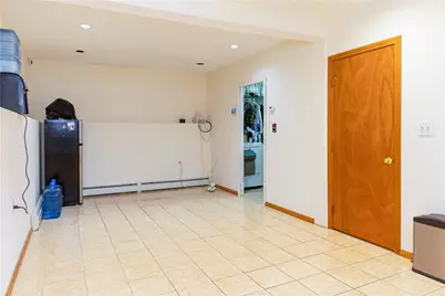 105 Lyman Street, Pawtucket, RI 02860 - Photo 24