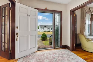 24 Bel Air Dr, Providence, RI 02911 - Photo 4