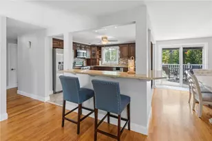 12 Setian Cir, Johnston, RI 02919 - Photo 4
