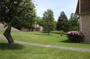 752 Quaker Ln, Warwick, RI 02818 - Photo 30