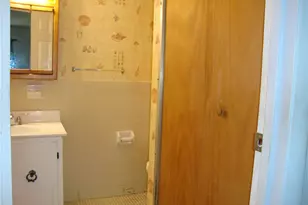 752 Quaker Ln, Warwick, RI 02818 - Photo 24