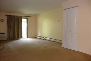 752 Quaker Ln, Warwick, RI 02818 - Photo 14