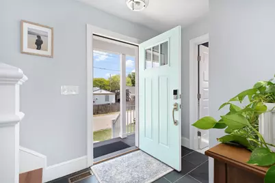 53 White Avenue, East Providence, RI 02915 - Photo 4