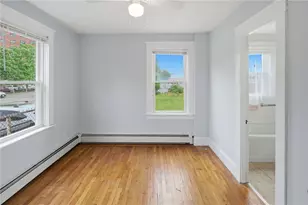 47 Goldsmith Ave, East Providence, RI 02914 - Photo 14