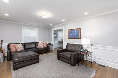 15 Kenton Avenue, East Providence, RI 02916 - Photo 4