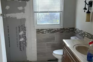 172 Highland St, Cranston, RI 02920 - Photo 14