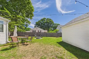 122 Gordon Ave, Warwick, RI 02889 - Photo 22