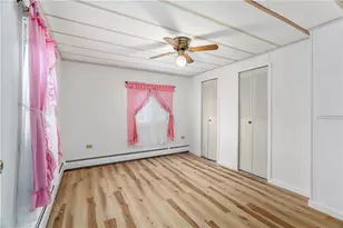 8 Thrid St, Portsmouth, RI 02842 - Photo 16