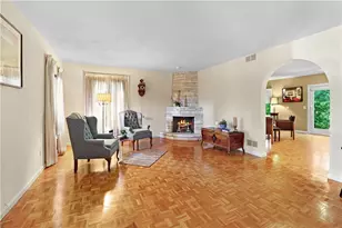 82 Mountain Laurel Dr, Cranston, RI 02920 - Photo 6