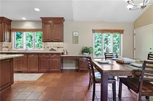82 Mountain Laurel Dr, Cranston, RI 02920 - Photo 14