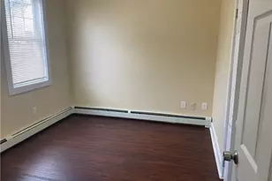 171 Pine St, Pawtucket, RI 02860 - Photo 4