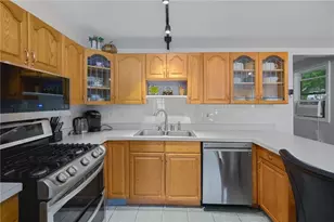 5 Woodbine St, North Providence, RI 02911 - Photo 8