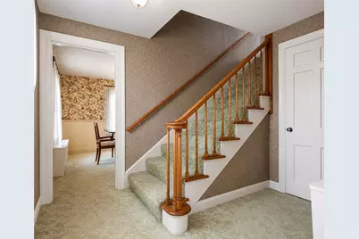 70 Floral Park Boulevard, Pawtucket, RI 02861 - Photo 12