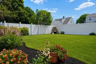 70 Floral Park Blvd, Pawtucket, RI 02861 - Photo 44