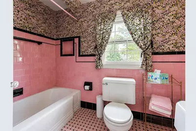 70 Floral Park Boulevard, Pawtucket, RI 02861 - Photo 34