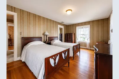 70 Floral Park Boulevard, Pawtucket, RI 02861 - Photo 22