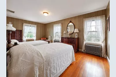 70 Floral Park Boulevard, Pawtucket, RI 02861 - Photo 24