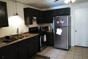 22 Wall St, Bristol, RI 02809 - Photo 2