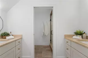 104 Ferry Rd, Bristol, RI 02809 - Photo 34