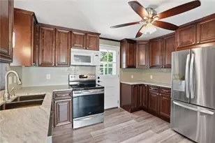 50 Pera St, Warwick, RI 02886 - Photo 4