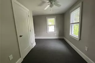 217 State St, Bristol, RI 02809 - Photo 6