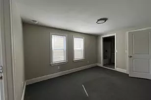 217 State St, Bristol, RI 02809 - Photo 4