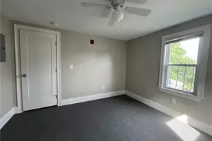 217 State St, Bristol, RI 02809 - Photo 8