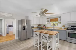 45 Woodhaven Rd, Pawtucket, RI 02861 - Photo 12