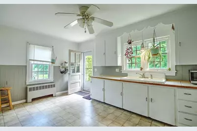 30 Paddy Hill Rd Road, South Kingstown, RI 02879 - Photo 8