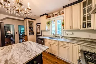 42 Mechanic St, North Smithfield, RI 02896 - Photo 12