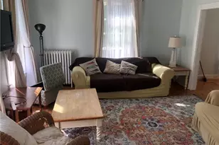 30 Simmons St, Newport, RI 02840 - Photo 2