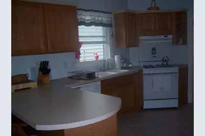 30 Simmons Street, Newport, RI 02840 - Photo 8