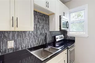 11 Swanton St, Providence, RI 02910 - Photo 4