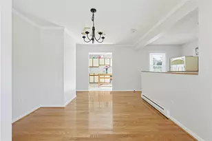1 Willow Glen Cir, Warwick, RI 02889 - Photo 8