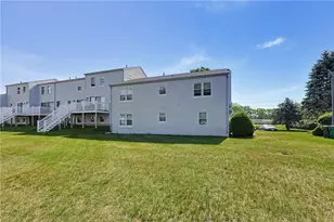 1 Willow Glen Cir, Warwick, RI 02889 - Photo 34