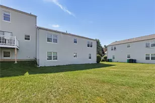 1 Willow Glen Cir, Warwick, RI 02889 - Photo 36