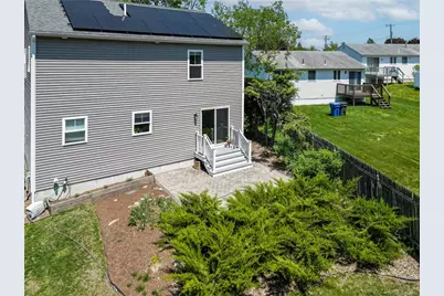 100 East View Avenue, Cranston, RI 02920 - Photo 46